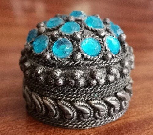 Antique small silver metal - small,