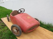 ancienne voiture a pedales