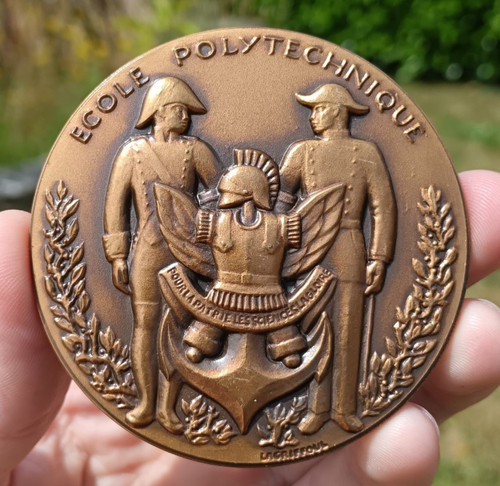 Rare médaille boîtier - , école