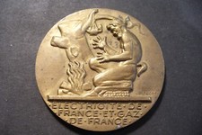 ANCIENNE   MÉDAILLE   EDF /