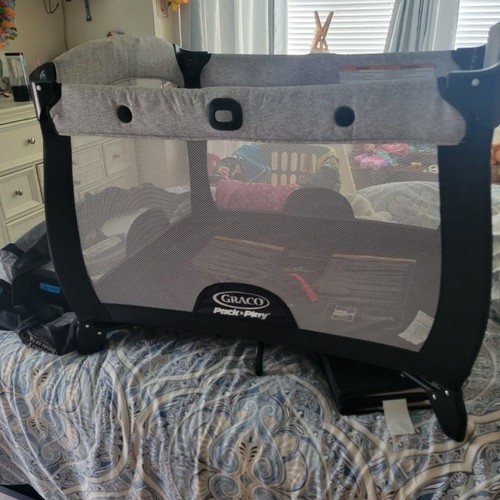 Graco pack and play - graco,