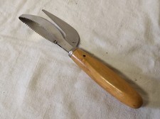 Ustensile de cuisine pour le poisson Ecailleur Vitecaille Nogent en inox