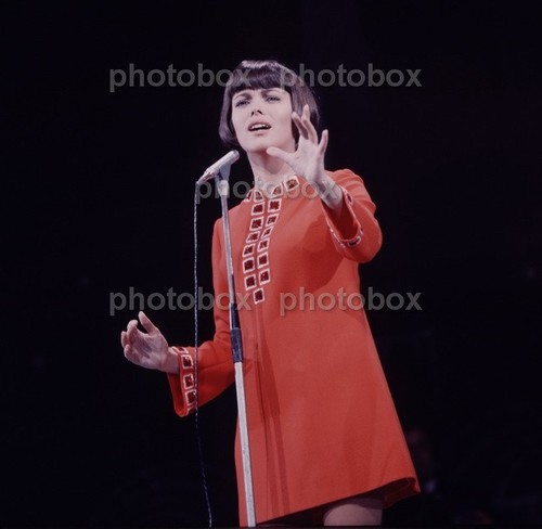 Mireille mathieu exclusive - *,