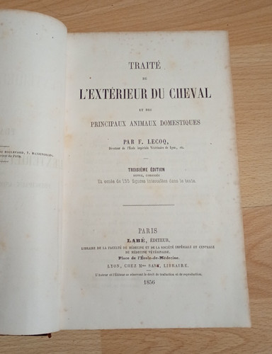 Livre traité extérieur - livre,
