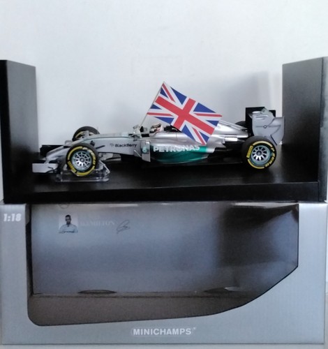 Mercedes amg petronas - amg,