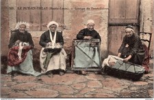 23809 cpa 43 Le Puy en Velay - Groupe de Dentellières