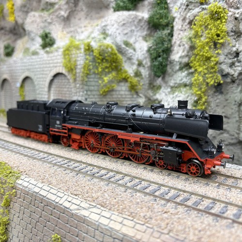 Locomotive vapeur 003 - à,