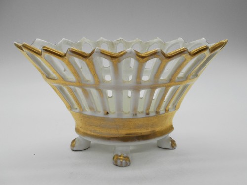 Coupe sur pied ajourée - 01, )