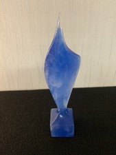 Sculpture flamme bleue en cristal Daum