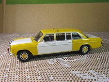 241Z IXO Altaya 23 Mercedes 240D W115 LWB Taxi Beyrouth 1970 Taxis du Monde 1:43