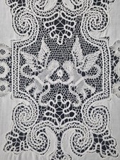 Musée Rideau Brodé à Main