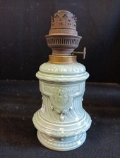 Lampe À Pétrole En Barbotine H 23cm