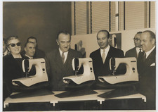 V. Necchi, C. Merzagora, prof. G. Carli e G. Marucelli Vintage  Tirage argenti