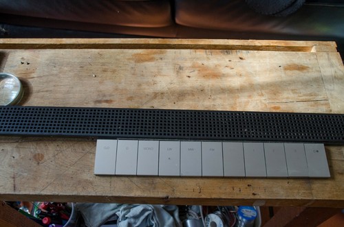 Grille touches beomaster - grille,