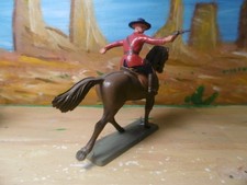 STARLUX WESTERN CAVALIER  POLICE MONTEE PISTOLET COTE