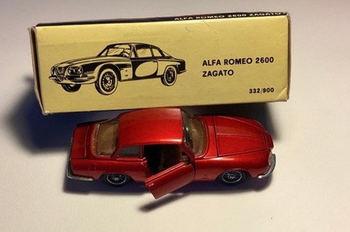 Modele reduit alfa roméo 26oo - reduit,