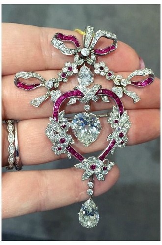 Broche pendentif coeur rubis