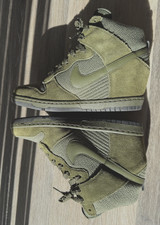 Size 8 - Nike Dunk Sky