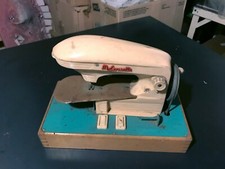 ANCIENNE MACHINE A COUDRE POUR ENFANT MA COUSETTE jouet ancien