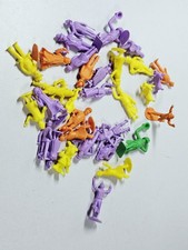 LOT DE 32 figurines Tito