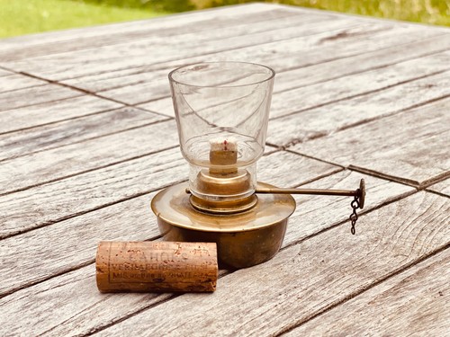 Ancienne lampe pétrole - ancienne, en
