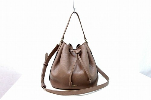 Sac seau cuir cordon - en,