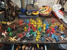 Lot Cowboys Plastique Indiens Trappeur cavalrie Incas Romain  Vintage Année...