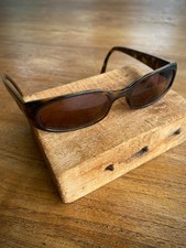 Lunettes de soleil Ray Ban RB2129 902 Monture rectangulaire marron écaille 