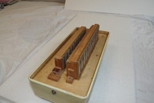 Partie de l'accordéon piano 48 basses - DEFECTUEUX, POUR PIÈCES