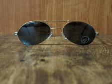 LUNETTES DE SOLEIL OVALES