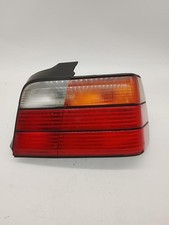 1387046 feu arrière droit BMW