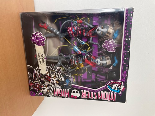 Poupées monster high - monster,