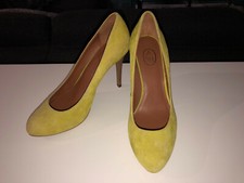 luxueux escarpins daim jaune