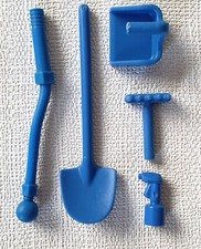 LOT DE 5 OUTILS BLEUS  POUR FERME GARAGE PLAYMOBIL