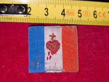 Drapeau tricolore brodé coeur