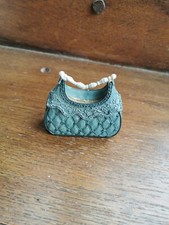 Sac à main vert figurine en résine bibelot décoratif