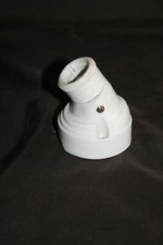 Potence en porcelaine ancienne