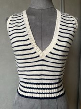 CHANEL Pull Crop Top