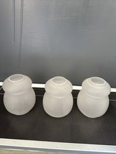 Lot de 3 Tulipes Anciennes en Verre  pour Lustre ou Applique Vintage