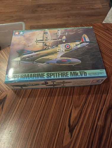 Maquette tamiya spitfire - maquette,