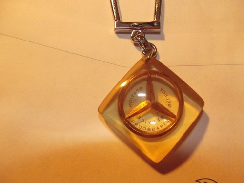 Jolie porte clefs bourbon - porte,