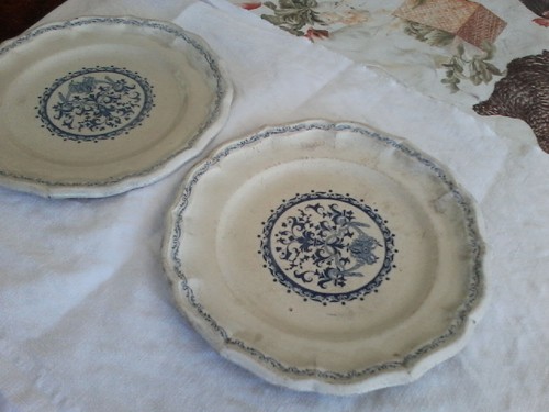 Lot anciennes assiettes a - 2,
