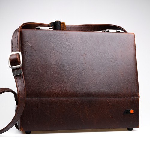 Large hard brown - large,