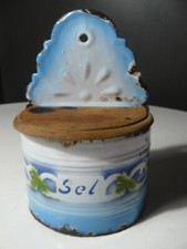 TRES BELLE BOITE A SEL EN TOLE