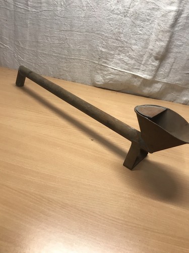 Ancien long entonnoir metal - ancien,