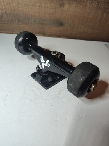 Venture skateboard truck - venture,
