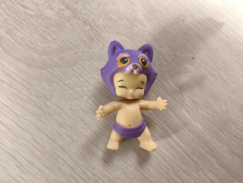 Twozies baby figure toy - baby,