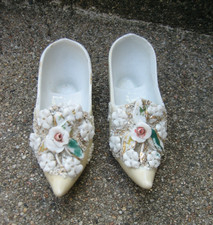 Paire Soulier ancien Chaussure miniature en porcelaine barbotine