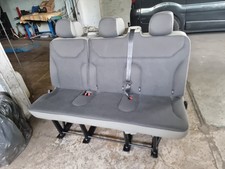 2 sièges passagers 2ᵉ et 3ᵉ rangée pour Opel Vivaro / Renault Trafic (≈2012) – b