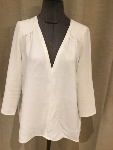 Très belle blouse blanche - très,